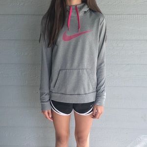 nike dri-fit pullover sweatshirt
